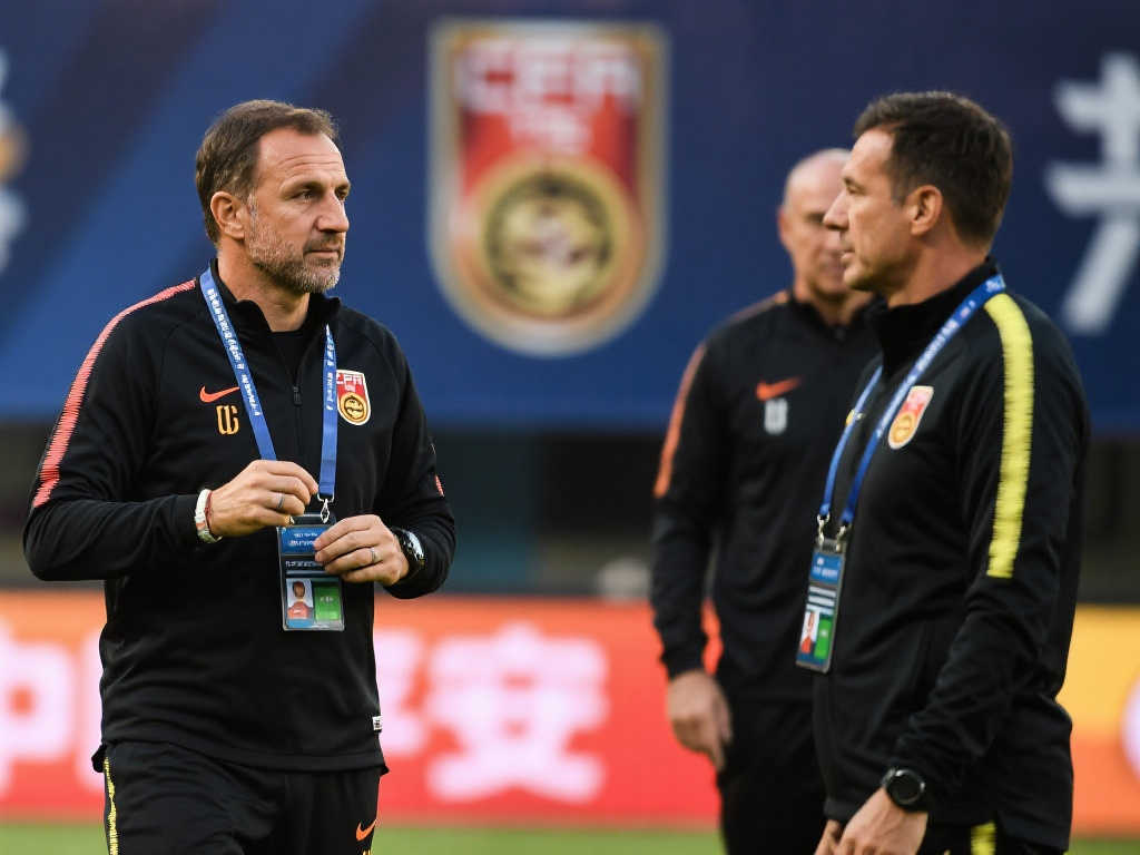 亚洲杯后迟迟未定?媒体曝国足选帅进入关键阶段 亚洲杯后迟迟未定?媒体曝国足选帅进入关键阶段